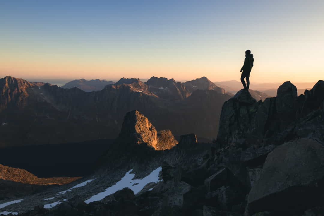 Hombre en un viaje astral